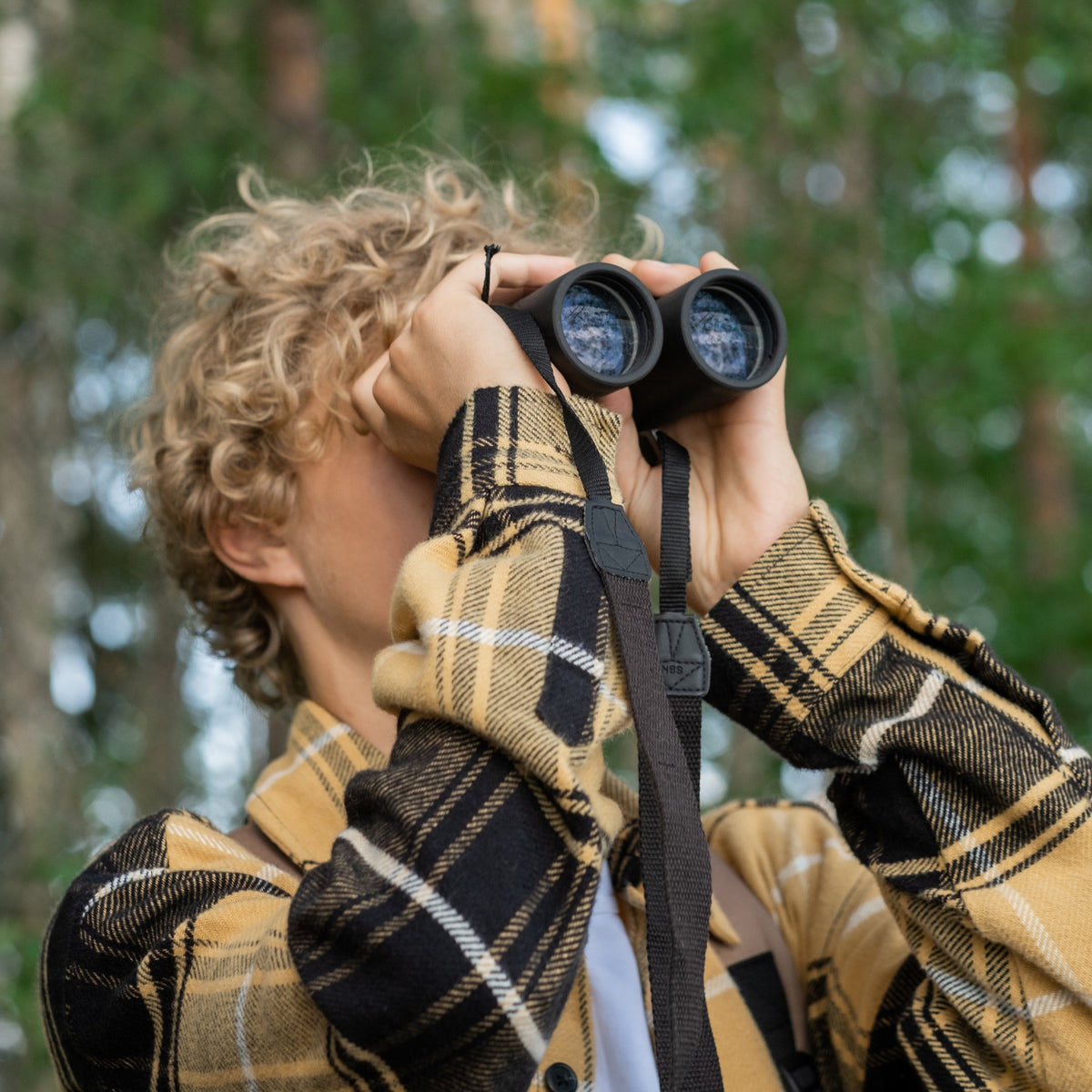 Binocular